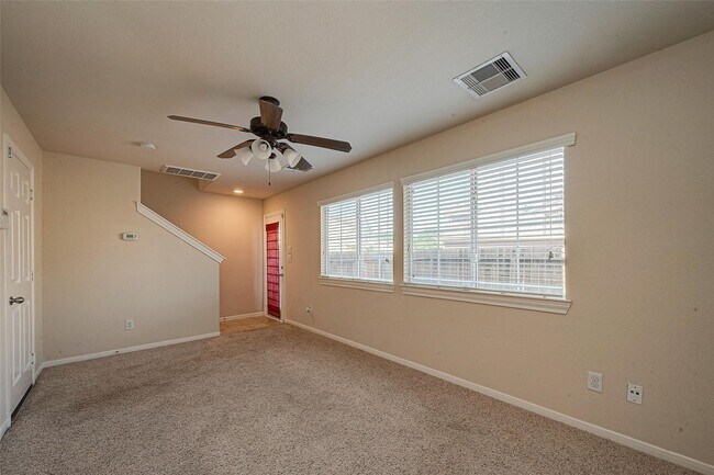 Photo - 3302 Clearview Cir