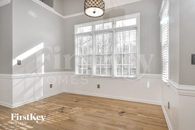 Photo - 6980 Avenbury Cir