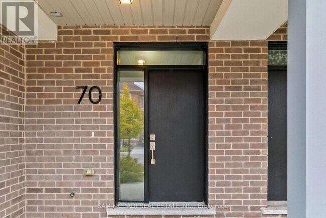 Photo - 70 Huguenot Rd