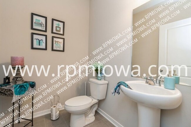 Photo - 265 Prairie Bluff Dr House
