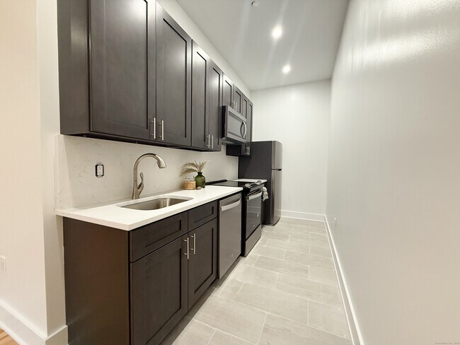 Photo - 253 State St Unidad 1R