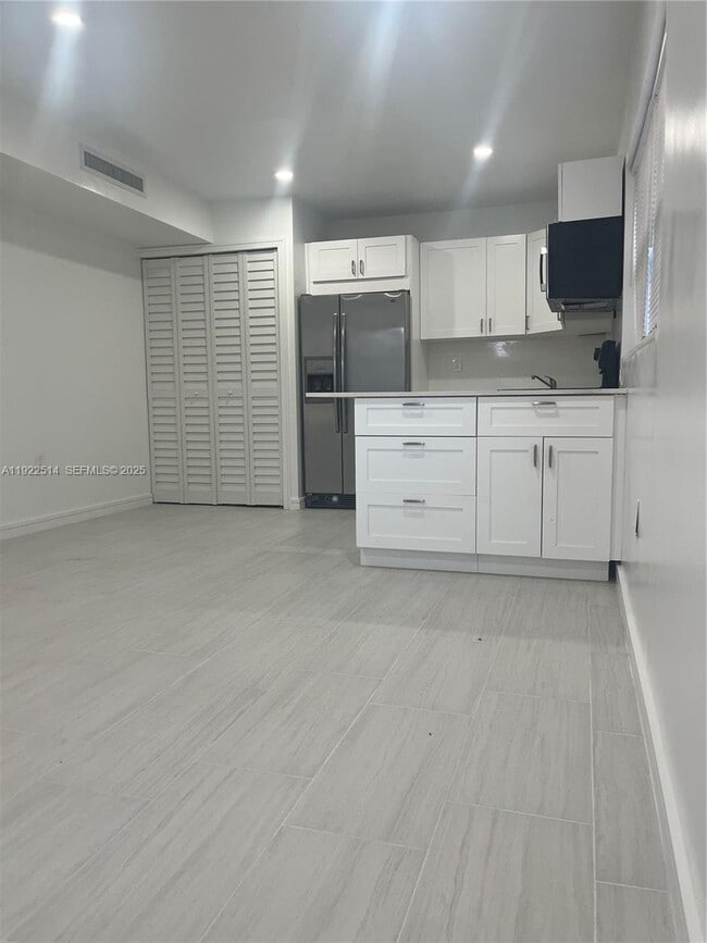 Photo - 3912 SW 12th Ct Unit 1-2