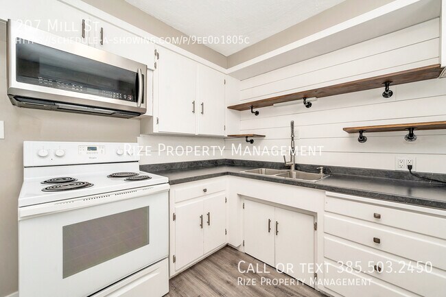 Photo - 207 Mill St