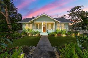 Building Photo - 324 Julia Pl