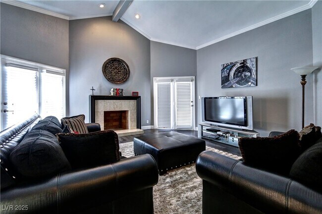 Building Photo - 4911 Mission Bay Dr