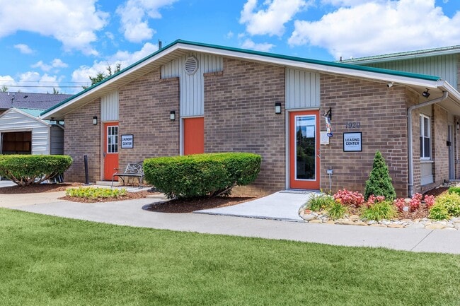 Photo - Bridgewater Retreat Apartments