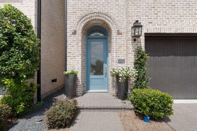 Photo - 7550 Little Caprese Ln