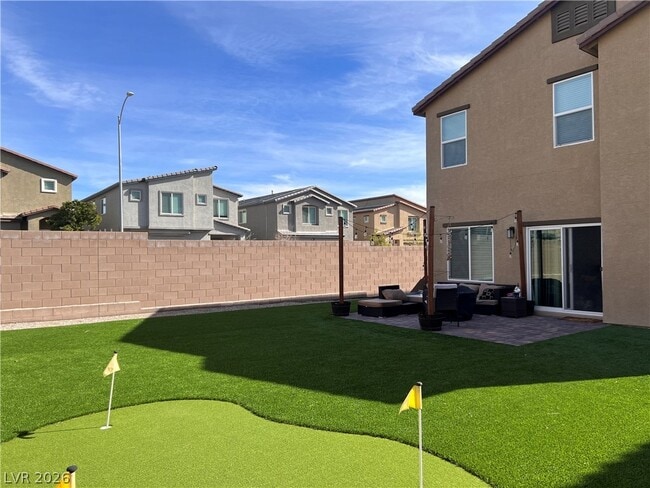 Building Photo - 10748 Wild Poppy Ave