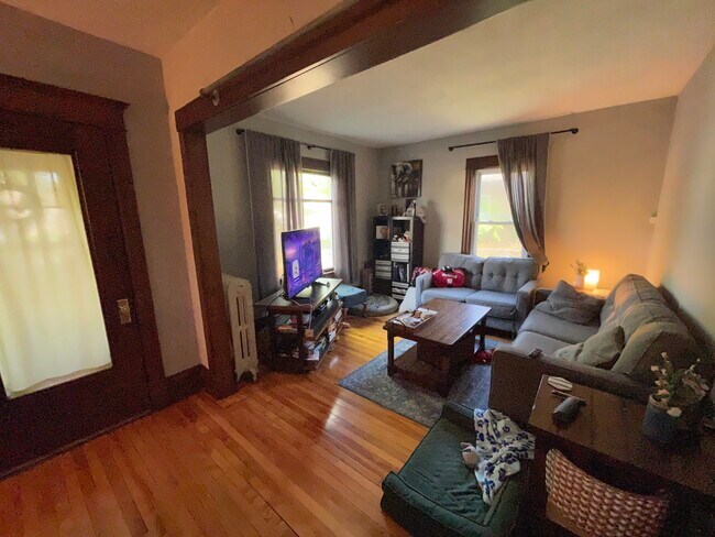 Sala de estar - 3900 Lyndale Ave S Unidad 1
