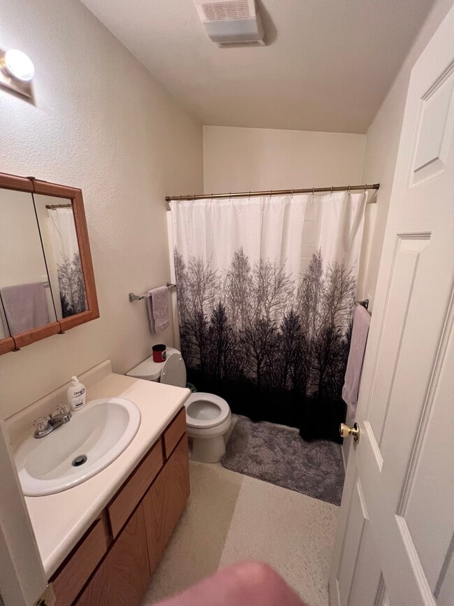 Building Photo - 21896 Fallview Dr Rental