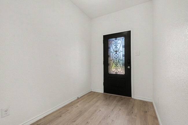 10020 Levelland Pl