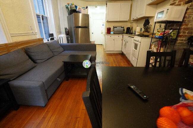 Photo - 72 Revere St Unit 2R