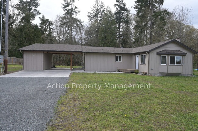Building Photo - Updated Single-Level Home with Spacious Interior & Covered Parking