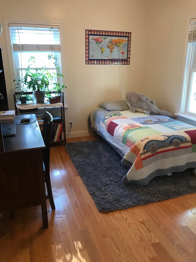 48 Cameron Ave