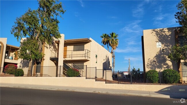 Building Photo - 1280 Mohave Dr Unit 18 Rental