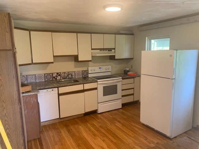 Photo - 60 Vineland St Unit 1