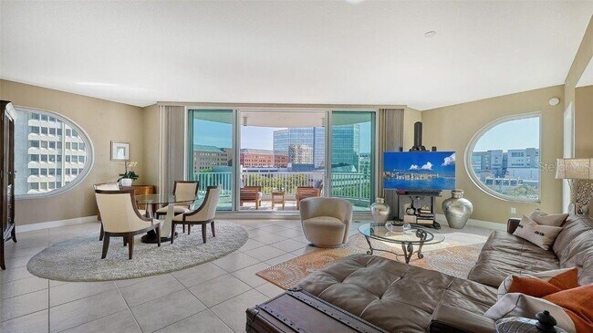 Photo - 1771 Ringling Blvd Unidad 604