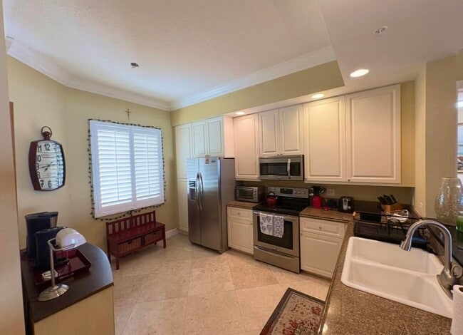 Photo - 14 Harbour Isle Dr W Unit 106