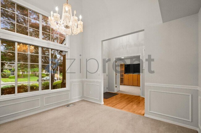 Photo - Unit