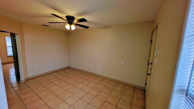 Photo - 1708 Chacon St Unidad 4
