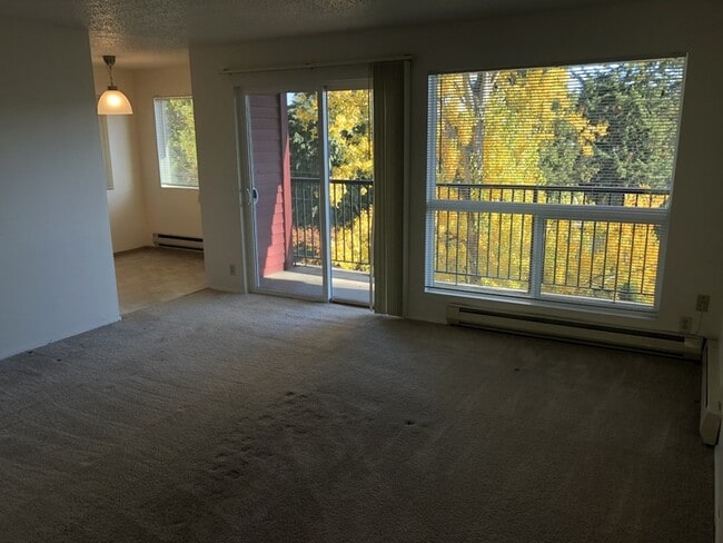 Building Photo - 4209 30th Ave SW