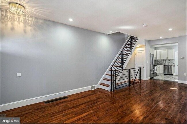 Photo - 2909 Memphis St