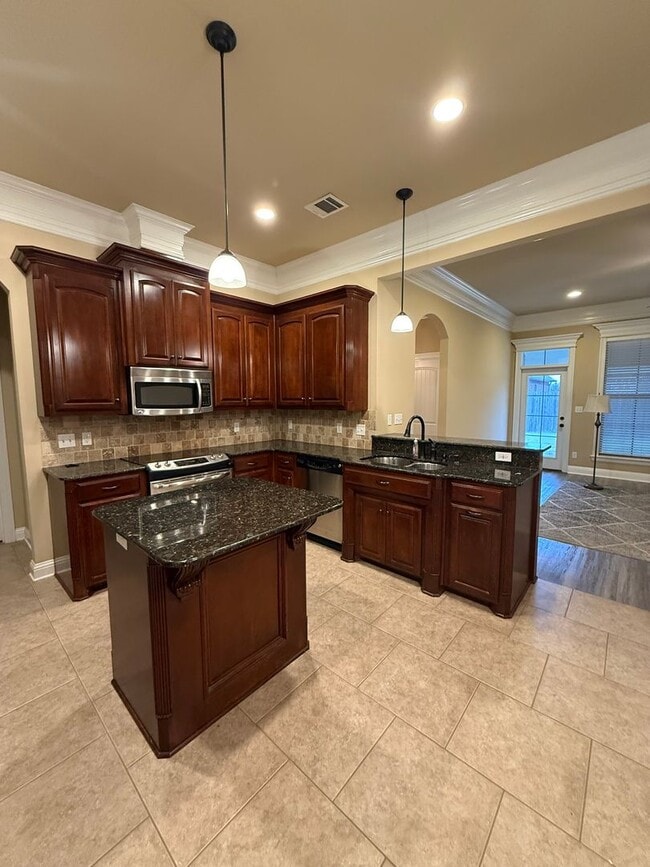 Photo - Haughton! Charming 3-Bedroom Brick Home with Spacious Yard