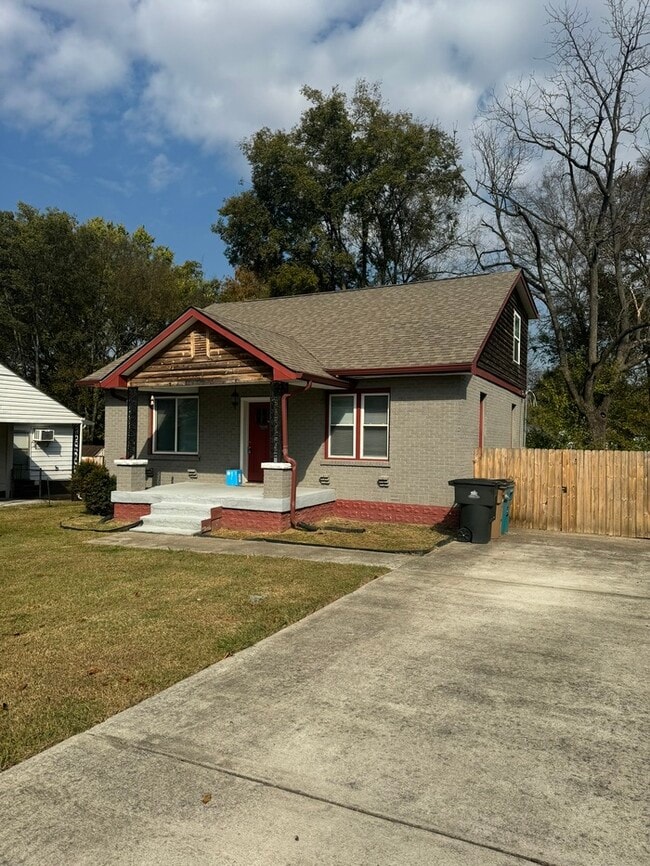 Photo - 2700 Buchanan St