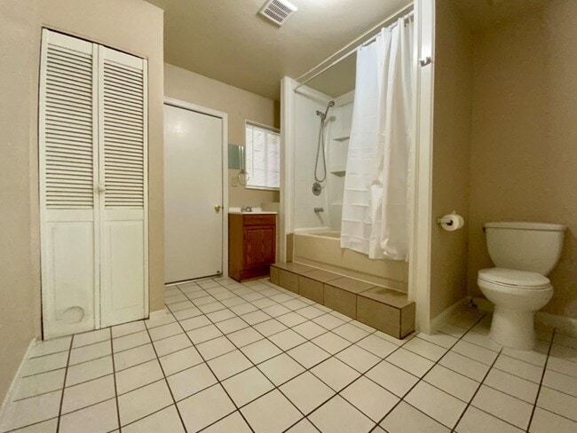 Photo - Absolutely ADORABLE 2/2!!  Please read ent...