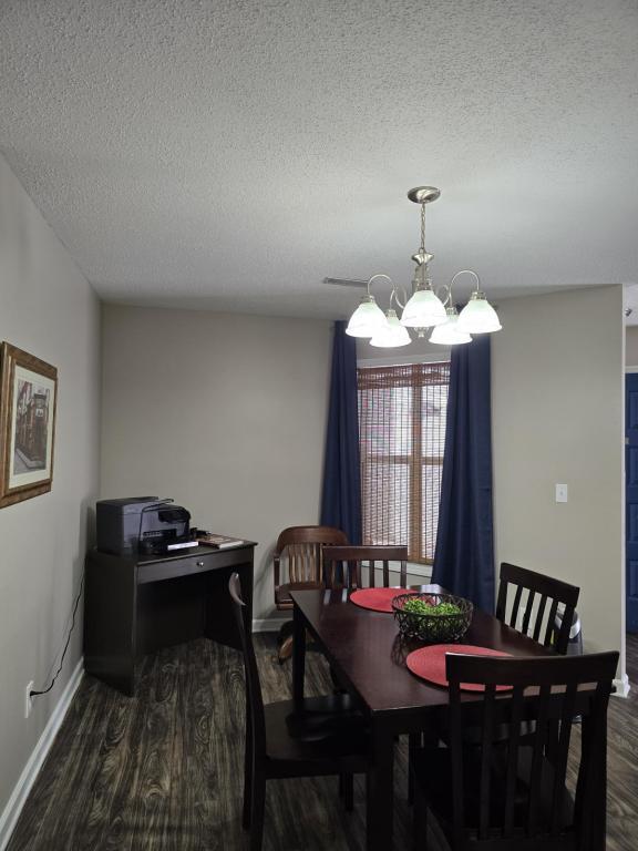 Photo - 111 Breezewood Dr Unit A