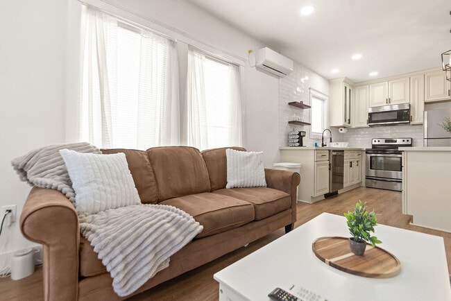 102 Lockwood Dr Unit SI ID1609779P