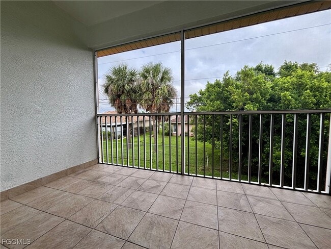 Building Photo - 1109 SW 48th Terrace Unit 5 Rental