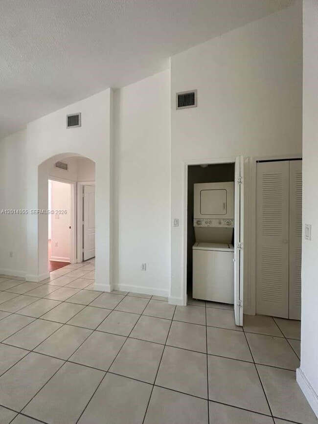 Photo - 2755 SE 16th Ave Unidad 200