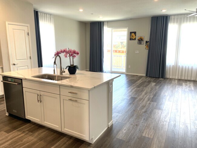 Photo - 4420 S Perth Ct