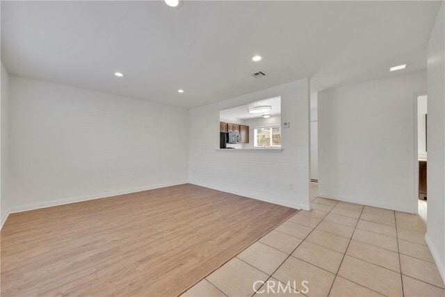 Photo - 980 E Mission Ave