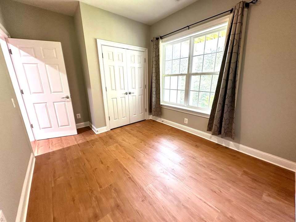 Photo - 42668 Keiller Ter