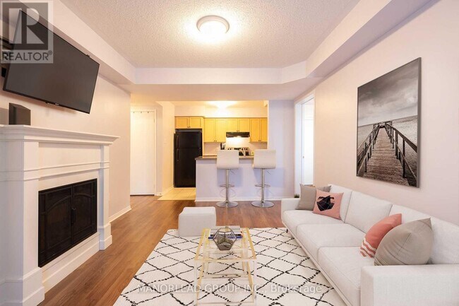 Photo - 2275 Bur Oak Ave