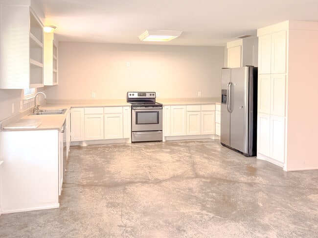 Kitchen - 100 Morgan Meadows Dr Unit 102
