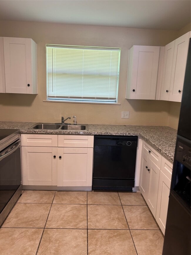 Photo - 11507 Raven View Dr