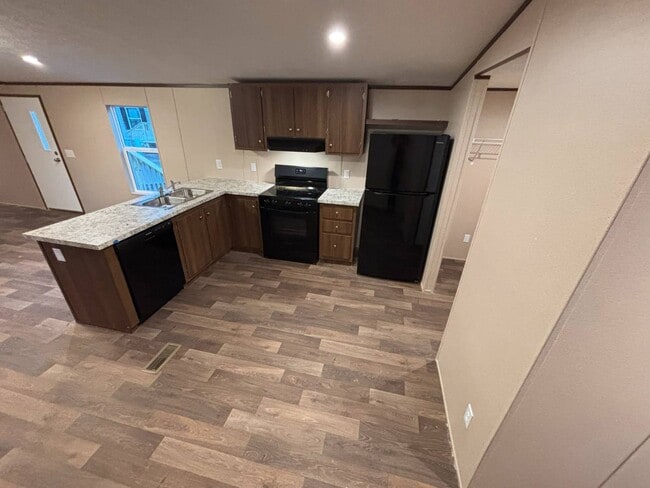 3212 Plateau Dr