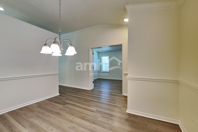 Photo - 181 Johns Glen Dr