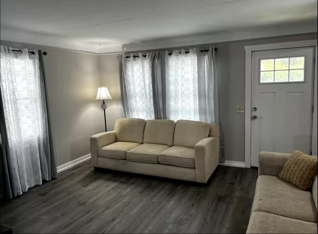 Photo - 326 W Bagley Rd