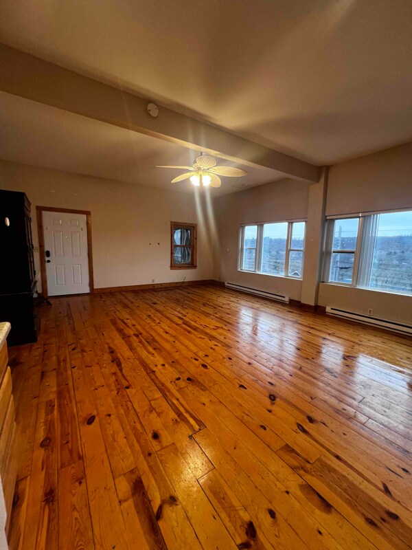 Photo - 115 N Washington St Unit Upstairs 2
