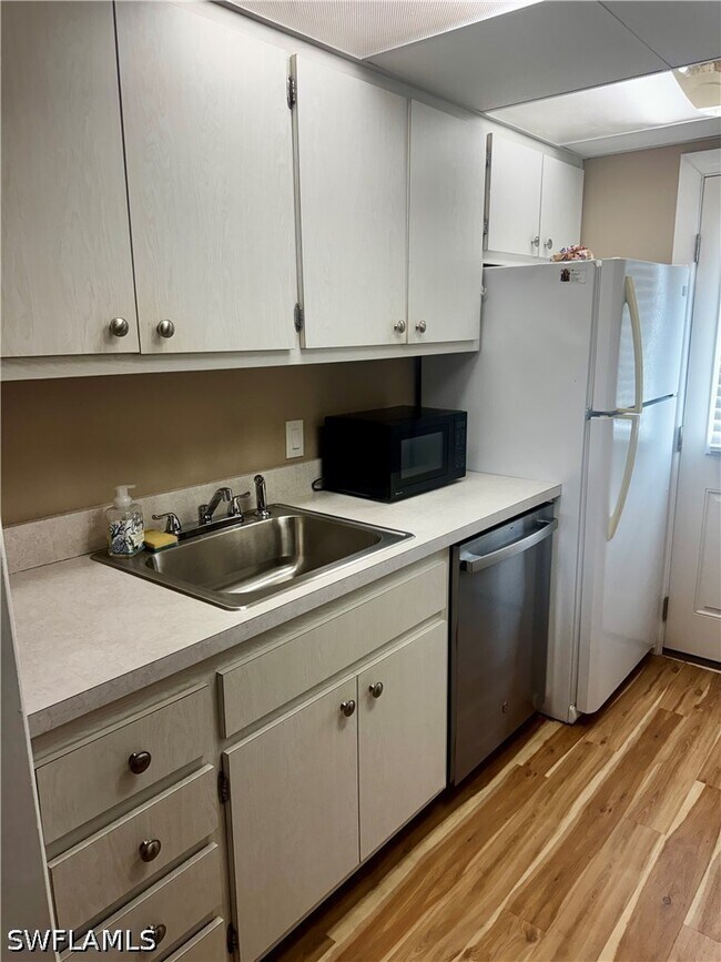 Photo - 1021 3rd St S Unit 302
