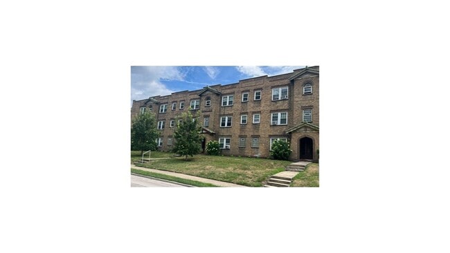 Building Photo - 415 Probasco St Unit 419-09