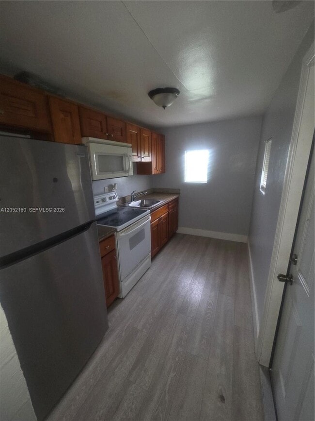 Photo - 4017 SW 24th St Unit 4