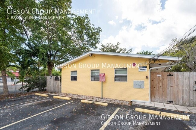 Photo - 1808 SW 11th Ct Unit 4