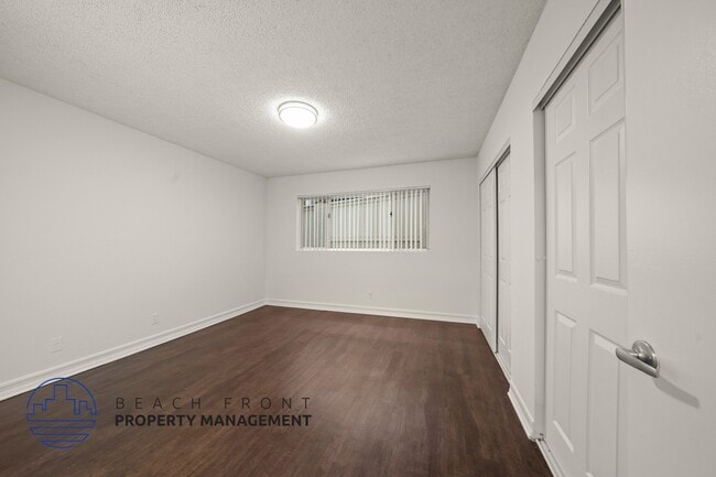 Photo - 722 S. Broadway