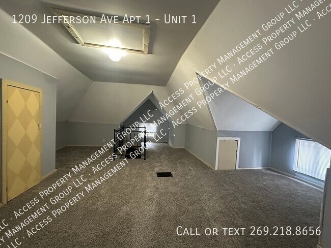 Photo - 1209 Jefferson Ave Townhome