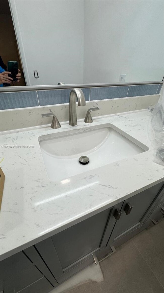 Photo - 927 NW 106th Ave Cir